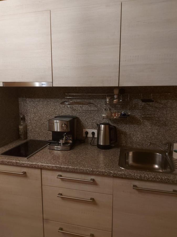 Lindiki Hotel Salaspils Buitenkant foto