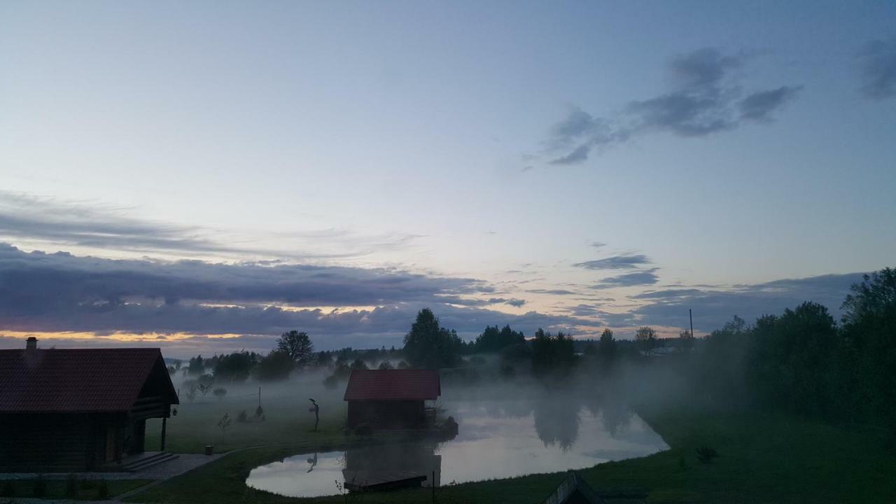 Lindiki Hotel Salaspils Buitenkant foto
