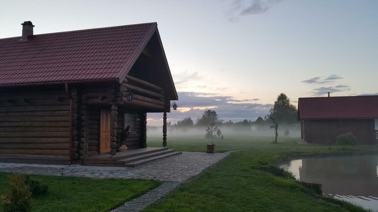 Lindiki Hotel Salaspils Buitenkant foto